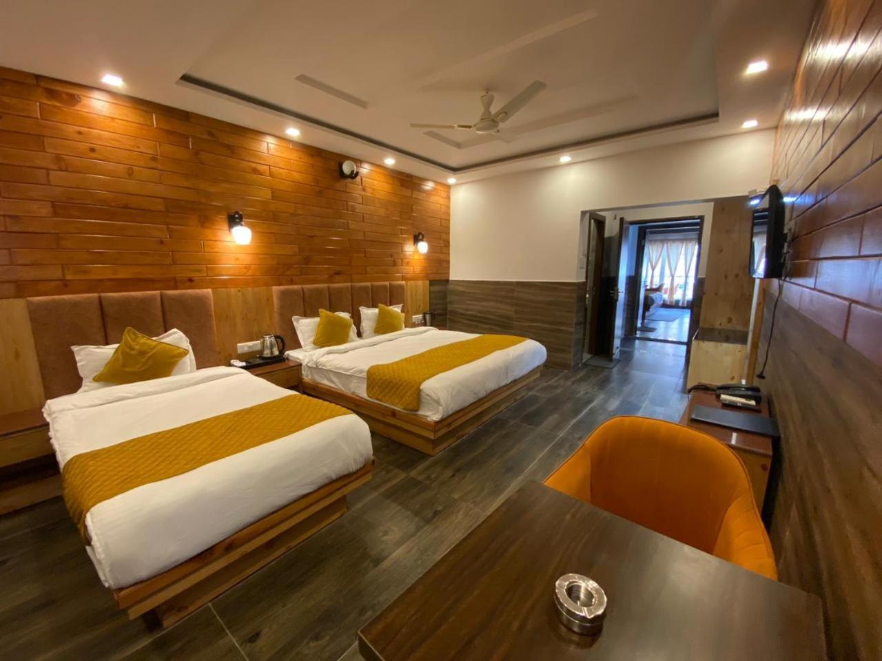 The Aesthetic Hotel & Restaurant Bhīm Tāl Eksteriør bilde