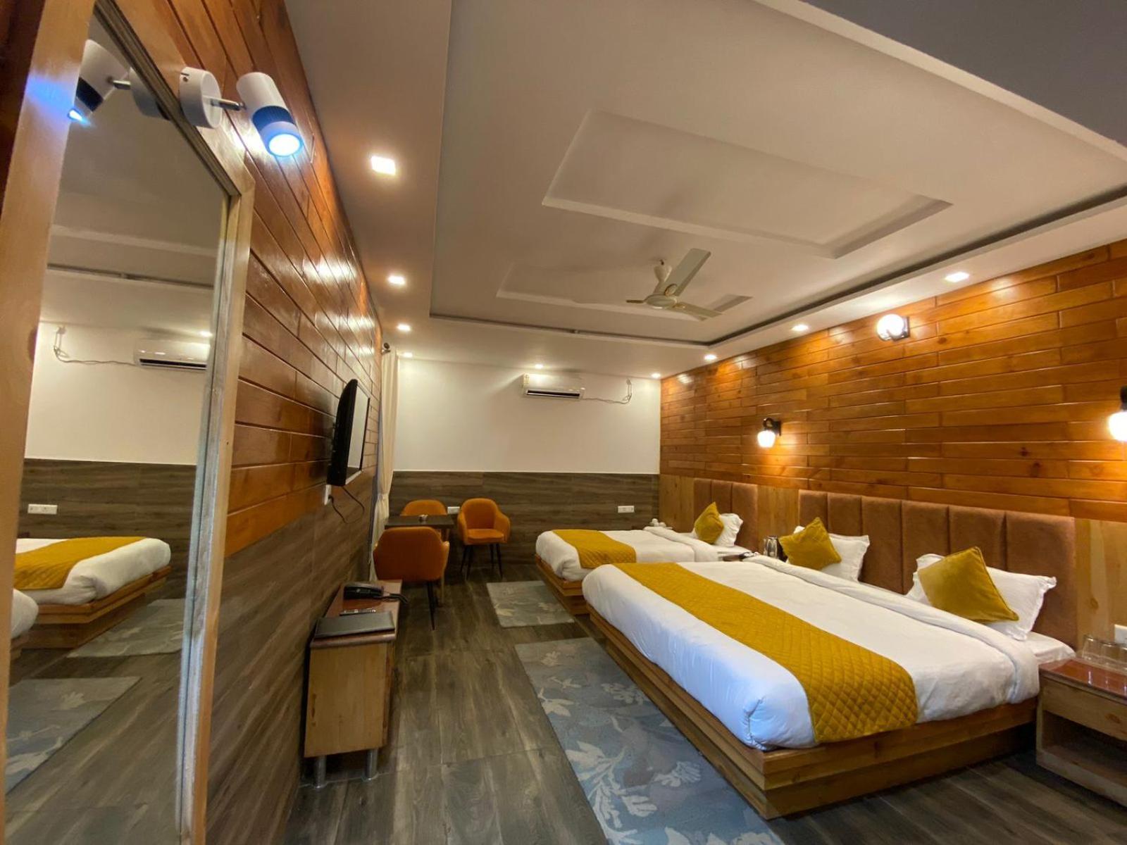 The Aesthetic Hotel & Restaurant Bhīm Tāl Eksteriør bilde
