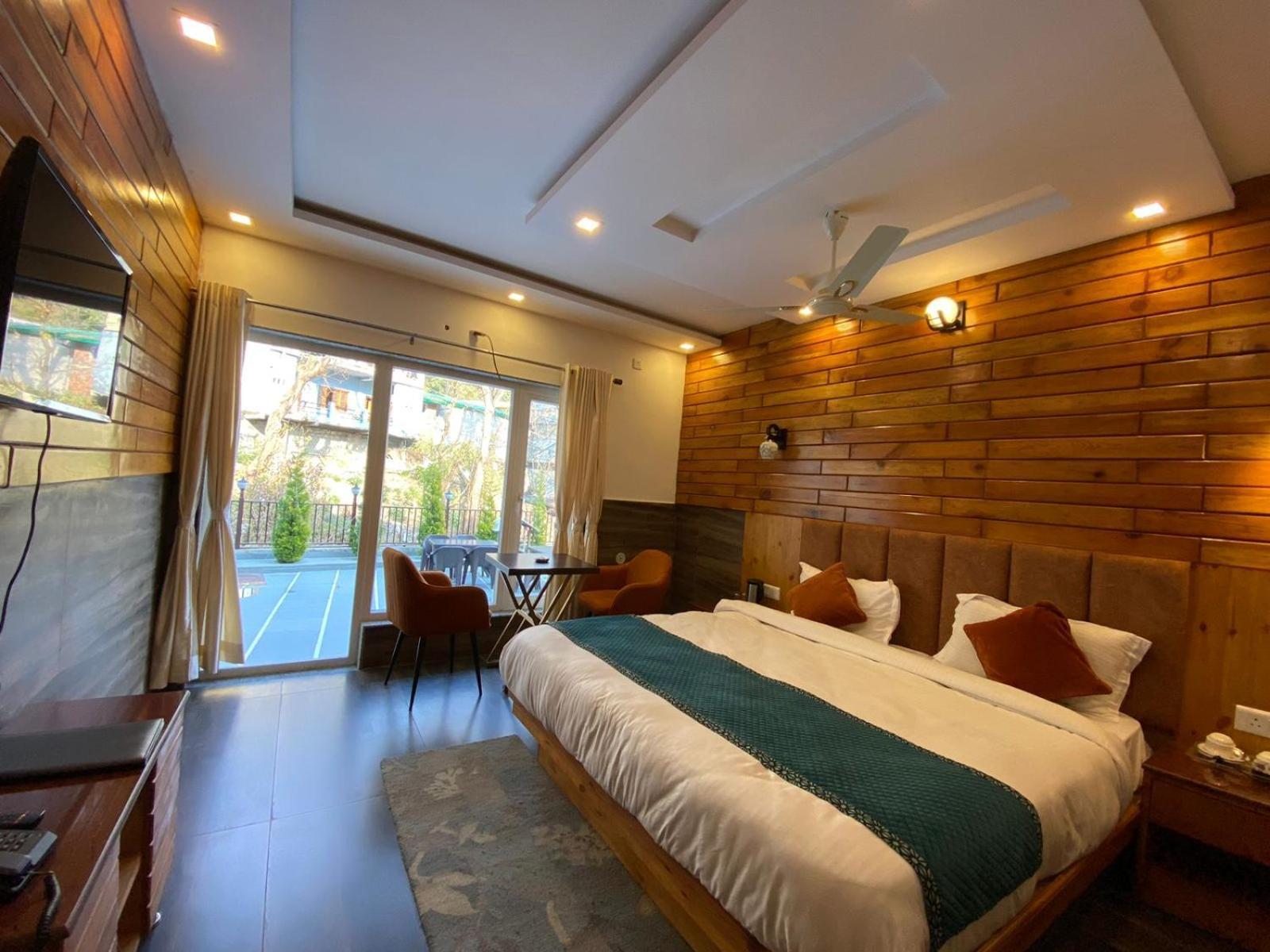 The Aesthetic Hotel & Restaurant Bhīm Tāl Eksteriør bilde