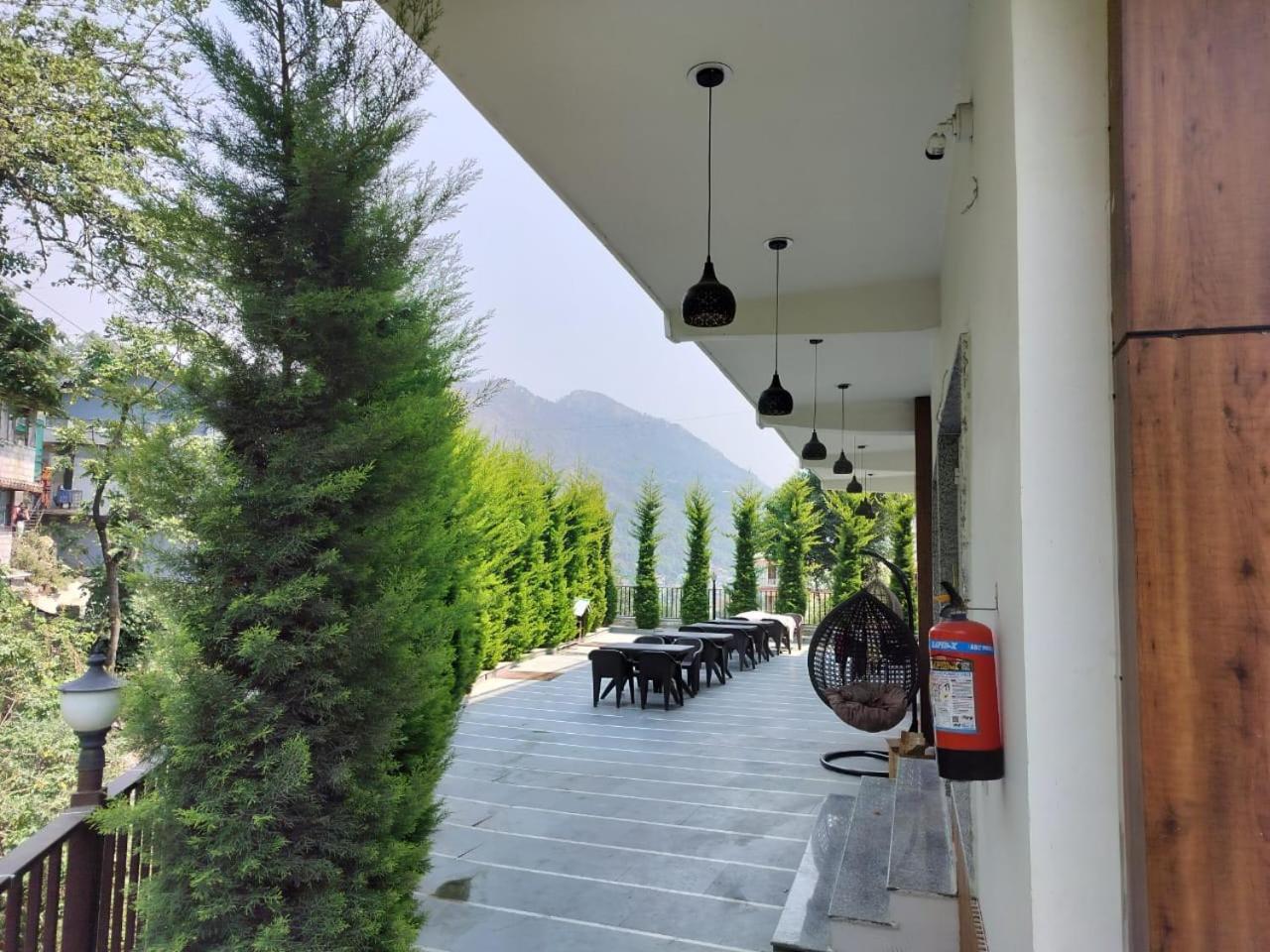 The Aesthetic Hotel & Restaurant Bhīm Tāl Eksteriør bilde